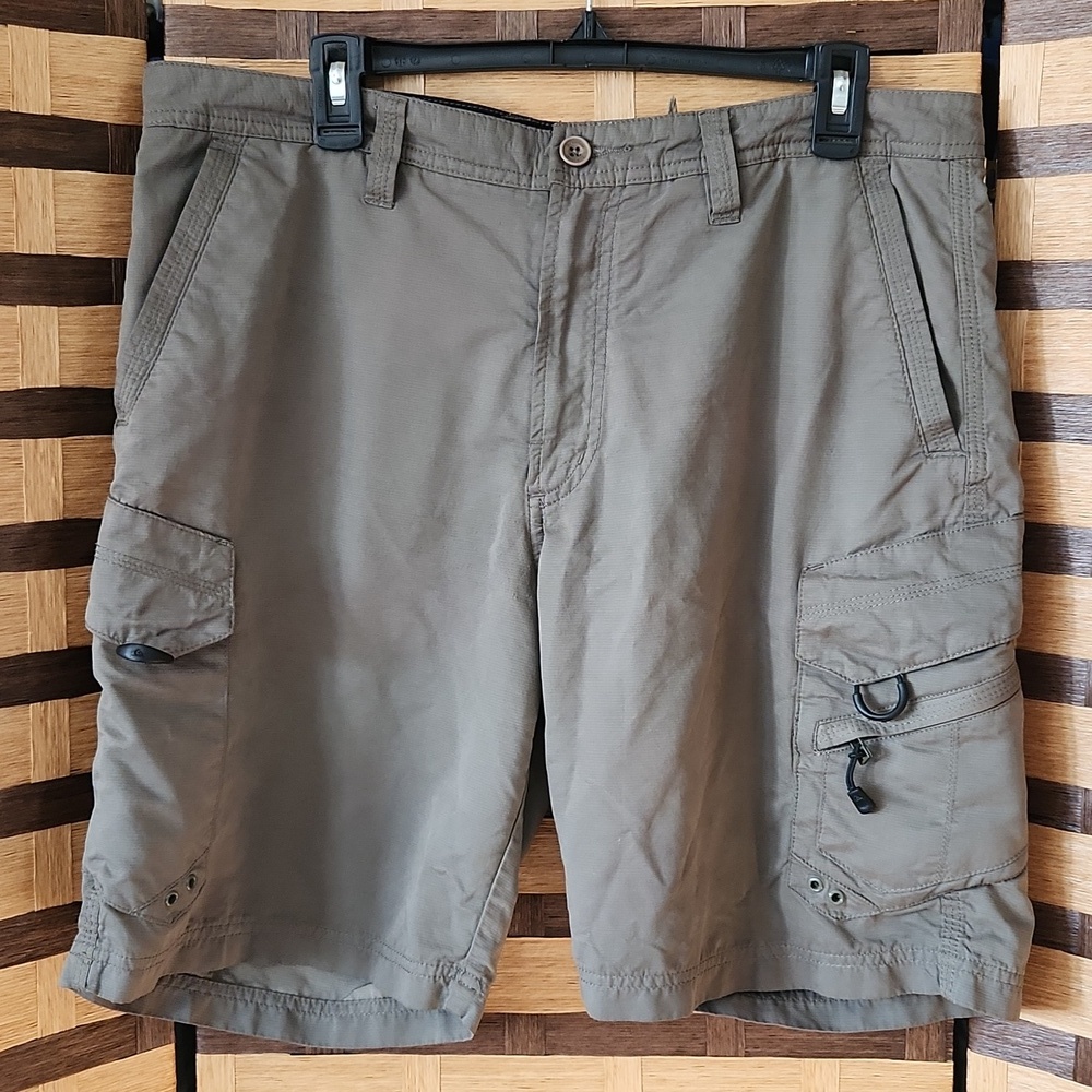 EUC! Quicksilver cargo army shorts